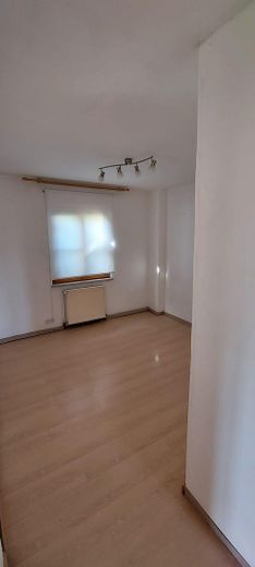 Hazır bir ev değil. Kendi EVİNİZİ yaratma fırsatı – Esszimmer EG