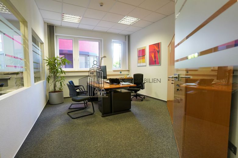 ATIK: Moderne Büro- und Praxisfläche im Gesundheits- und Ärztezentrum Lusanum - provisionsfrei – Innenansicht