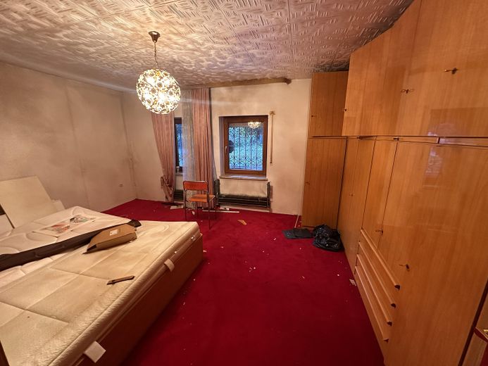 Hermsdorf: casa unifamiliare indipendente su terreno di 492 m² con potenziale di sviluppo – Foto 16
