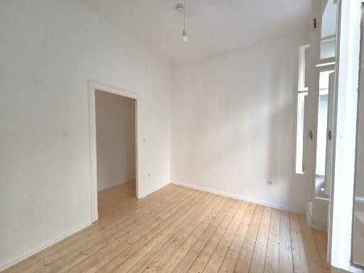 Provisionsfrei - gepflegte, helle Altbauwohnung in Nord-Neukölln – Schlafzimmer