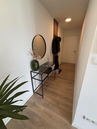 Zuhause heute- Moderner und energieeffizienter Neubau (KfW40) 3-Zimmer-Wohnung – Flur