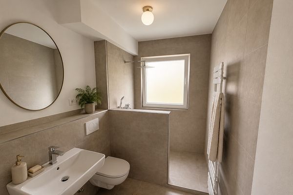 Primera ocupación tras la renovación | Luminoso piso de 3 habitaciones con balcón y espacio abuhardillado adicional