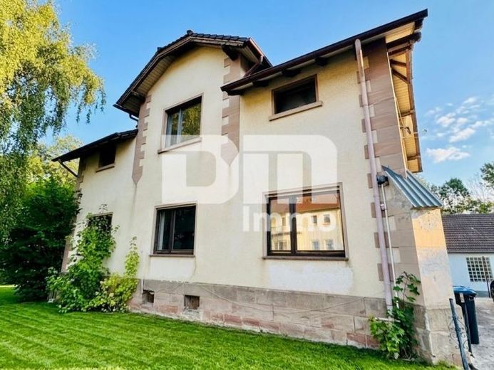 Großzügiges Einfamilienhaus mit viel Platz, riesigem Gartenareal und viel Potenzial – Foto 1