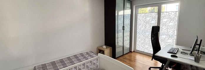 Kinder-/Arbeitszimmer