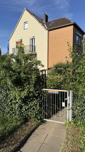 Ein Zuhause mit Geschichte, Stil und modernem Wohnkomfort*Provisionsfrei* – Eingangstor