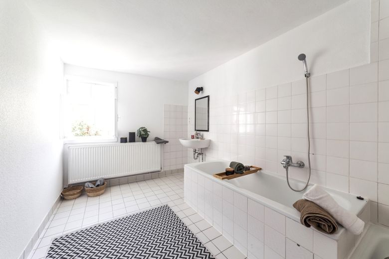 Traumhaftes Fachwerkhaus mit großem Grundstück und Terrasse – Foto 14