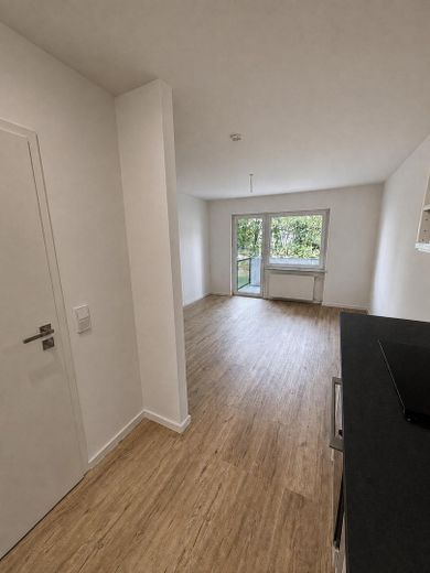 Apartment mit Balkon ins Grüne – Foto 8