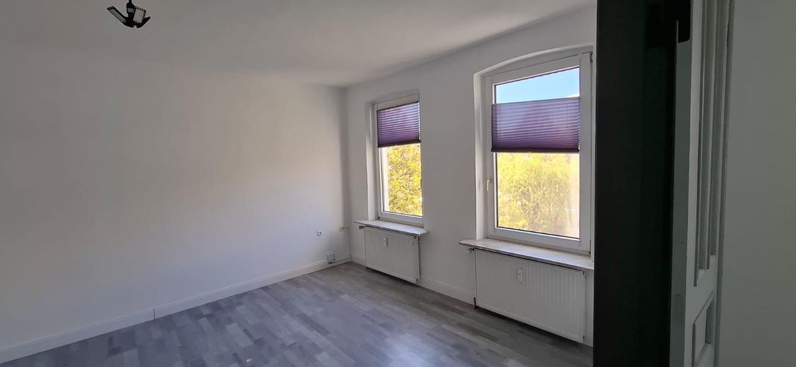 Großzügige 3-Zimmer-Wohnung mit Sommergarten & Balkon in Westerrade – Zimmer 1