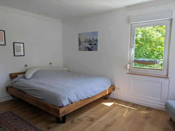 Provisionsfrei: 3,5 Zimmer sanierter Altbau + separates Studio/Homeoffice nahe Marktplatz – Schlafzimmer Ansicht 1