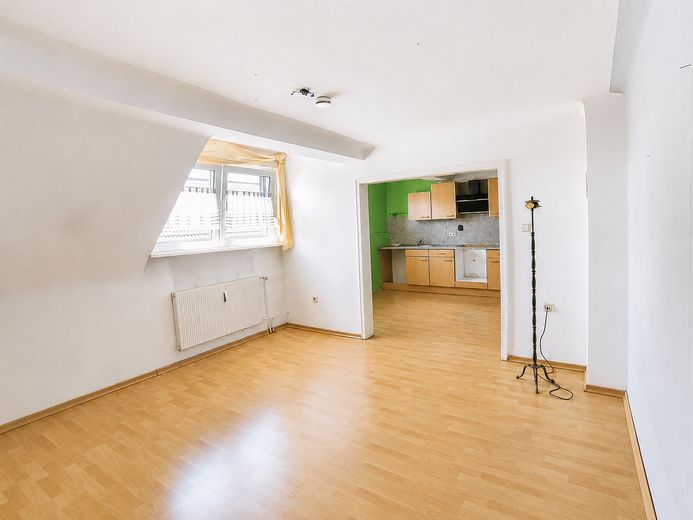 Una casa amata cerca persone per un futuro comune [da privato] – Wohnbereich DG Haus 2