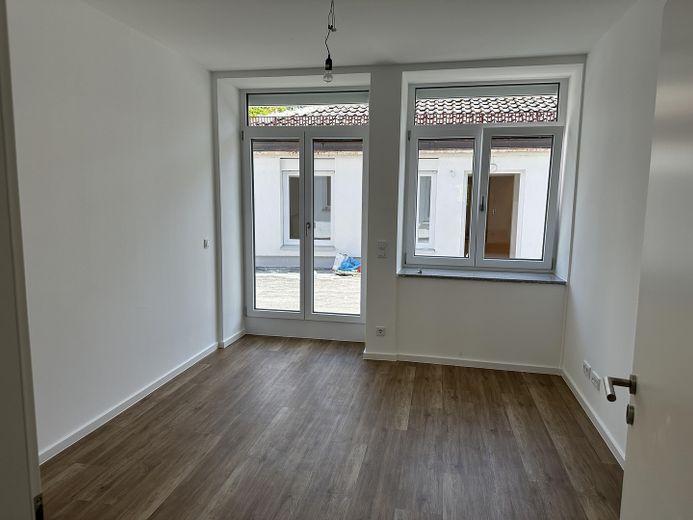 Renovierte 2 - Zimmer Wohnung direkt am Rotkreuzplatz – Foto 4