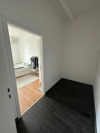 renovated 2-room apartment in Bockenheim – Vorzimmer