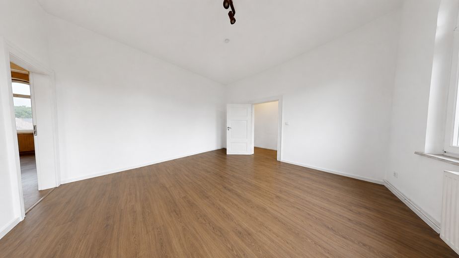 Helle 5-Zimmer-Wohnung im 1. OG – renoviert, neue Küche, Vollbad, Keller – Foto 14