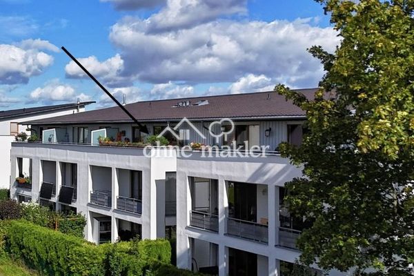 Hochwertige 3-Raum-Dachgeschosswohnung mit großer Dachterrasse in ruhiger Top-Lage