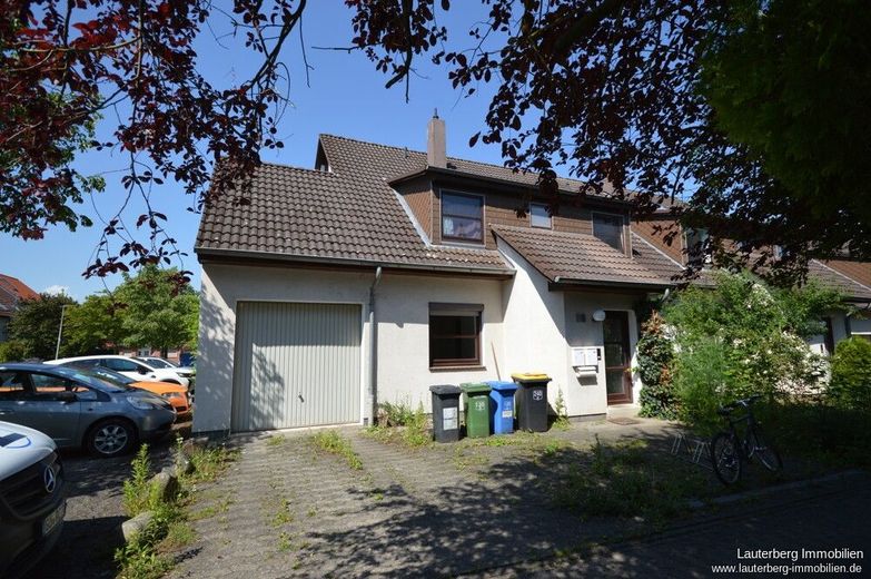Flexibel wohnen in Bestlage - Reihenendhaus mit zwei Wohneinheiten in Göttingen-Stumpfe Eiche – Außenansicht