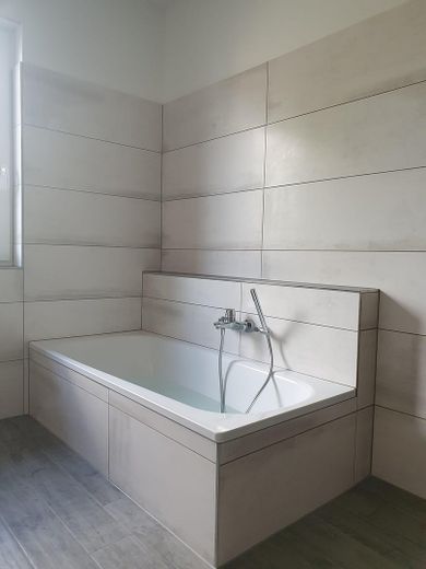 abgesenkte Wanne