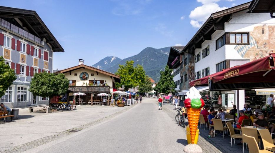 NACHMIETER für Geschäftslokal in der Fußgängerzone im Zentrum von Garmisch gesucht (ab zirka 09/26) – Foto 1