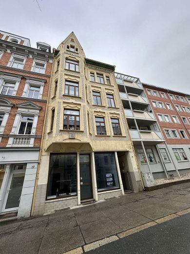 Gewerbeeinheit in Gera Mitte – perfekt als Büro, Laden oder Lager – 106 m² – Hauseingang