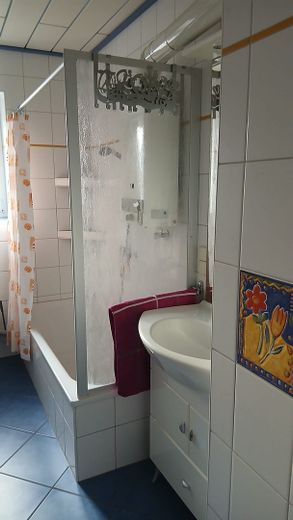 MFH mit 3 Wohnungen - Zentrale Lage - Freistehend – Foto 12