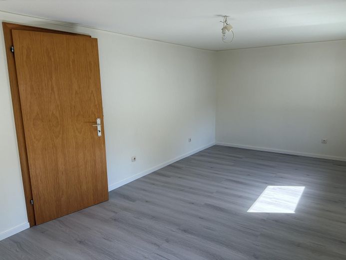 Wohnung ideal für Pendler – Schlafzimmer Bild 2