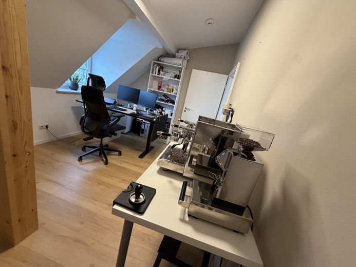 Apartamento elegante sin comisión Bad Endorf/ 3 hab., ascensor, plaza de aparcamiento – Foto 7