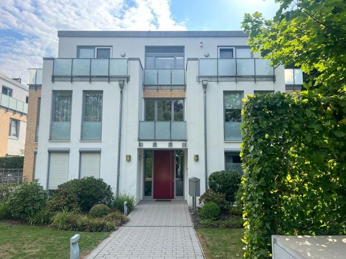 Exklusive 3-Zimmer-Wohnung mit Balkon & Aufzug in gefragter Lage Hamburg – Foto 1