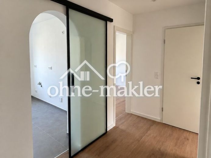 Frisch renovierte und sanierte 3-Zimmer-Wohnung mit Balkon in Brühl – Foto 1