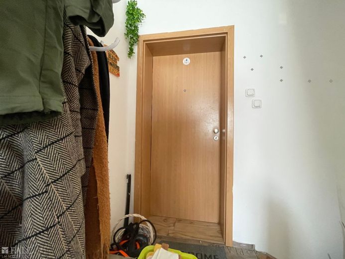 Eingangstür 1 OG