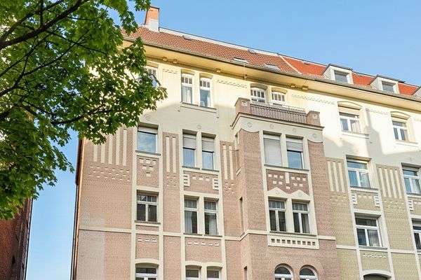 شقة مشرقة من 2,5 غرف مع شرفة بالقرب من مارينبلاتس - بدون عمولة من المالك