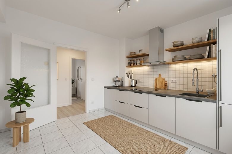 First occupancy after complete renovation: Bright 82 m² apartment with communal garden in Essen-Huttrop – Küche