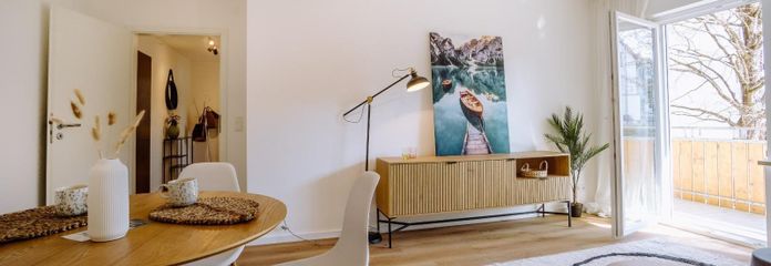 Libera e senza provvigione: appartamento di 3 locali con balcone a Hagnau