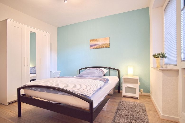 Ansprechende, komplett eingerichtete Wohnung mit kleinem Balkon im Südviertel, Internetzugang – a2aeaf8bce9d17638860a2f64ee78141e915190d.jpg