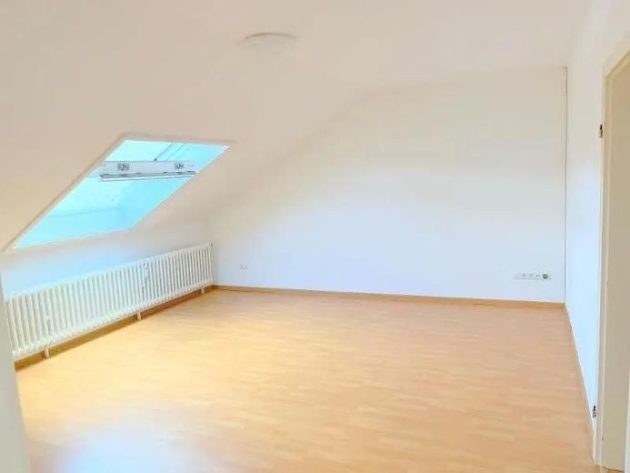 Gepflegte 3 Zi.-Wohnung mit Balkon gegenüber Bathildis-Krankenhaus / Nähe Phoenix (1011/09) – Bild 9