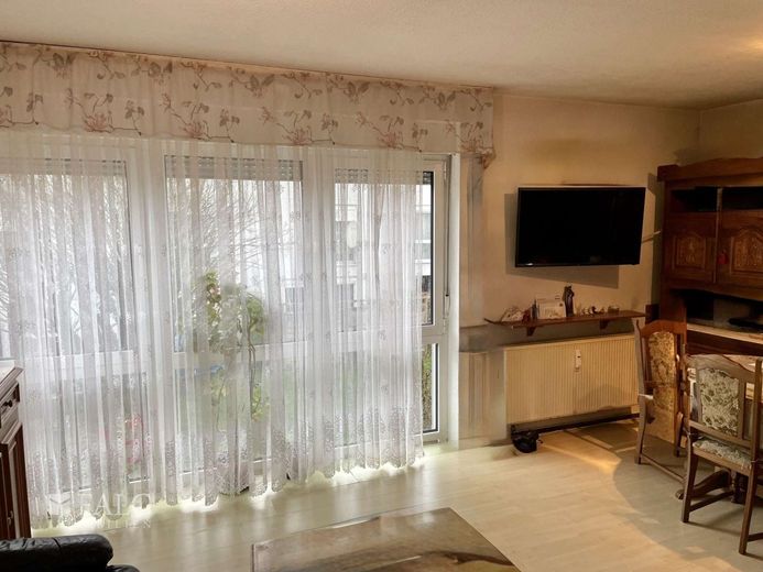 Maisonette mit Hausgefühl - Ihr eigenes Zuhause auf zwei Ebenen – Wohnzimmer