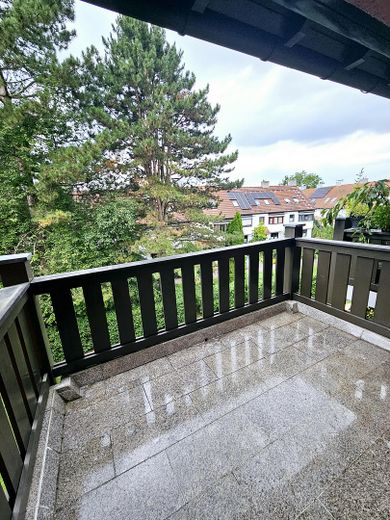 Geschmackvolle 4-Raum-Maisonette-Wohnung mit gehobener Innenausstattung, EBK und großem Balkon – Balkon