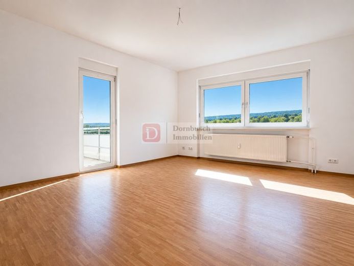 Top!! Gepflegte 3-Zimmer-Wohnung mit Balkon und Taunusblick – Foto 1