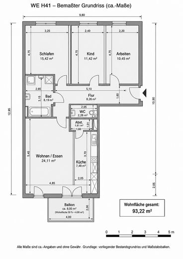 شقة 4 غرف خالية من العوائق في الطابق الأخير مع شرفة ومرآب تحت الأرض مع Wallbox – Grundriss, grobe Bemaßung