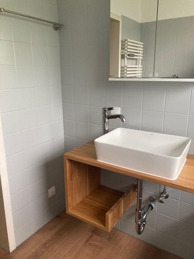 All inkl. WG Zimmer, neue Möbel, Whg renoviert, NK, Wlan, Strom inkl. – Badezimmer renoviert