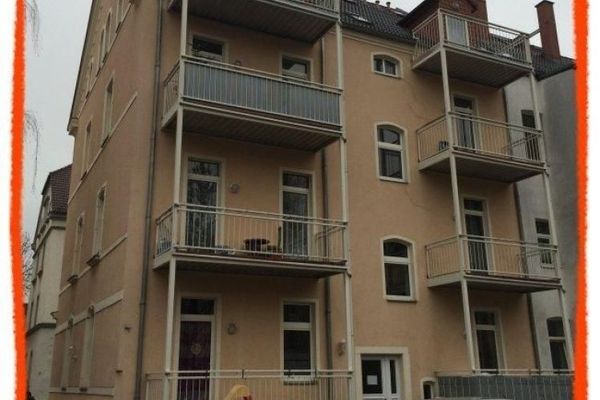 Vendesi appartamento di proprietà con BALCONE al 1° piano e un posto auto a Zwickau-Pölbitz!