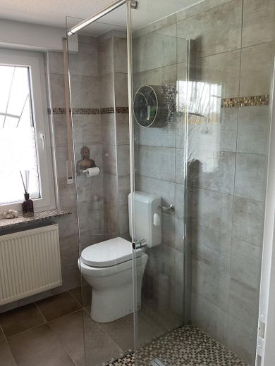 Gepflegtes Einfamilienhaus  mit Einliegerwohnung   . Stadtrand , Grenze zu Halver – Bad Einliegerwohnung