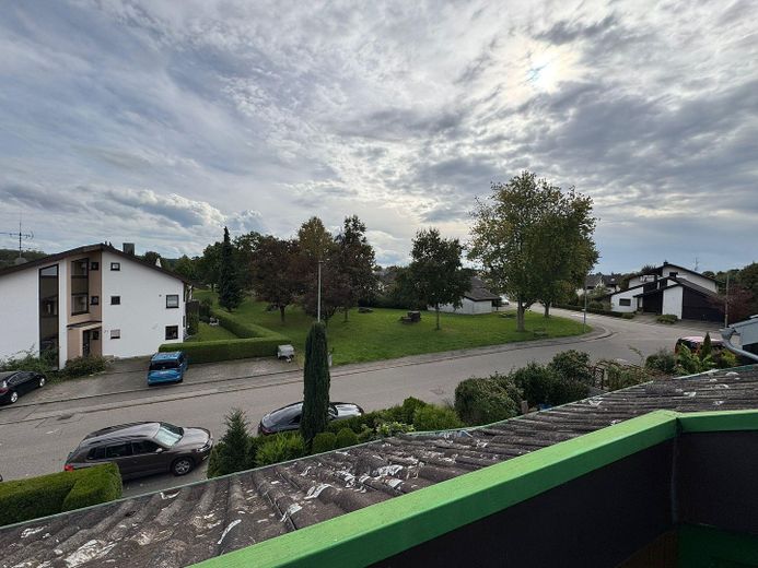 Charmantes Reiheneckhaus mit Garten, Balkon & Dachterrasse in sonniger Lage – Aussicht Dachterrasse