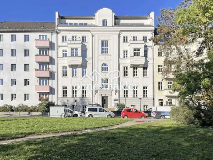 Dachgeschosswohnung mit Balkon und Terrasse – Foto 2