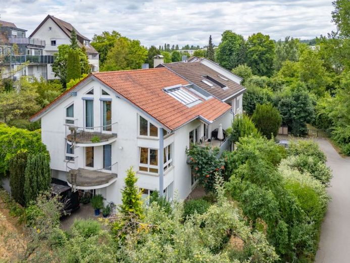Doppelhaushälfte am Stadtgarten mit Einliegerwohnung – Foto 1