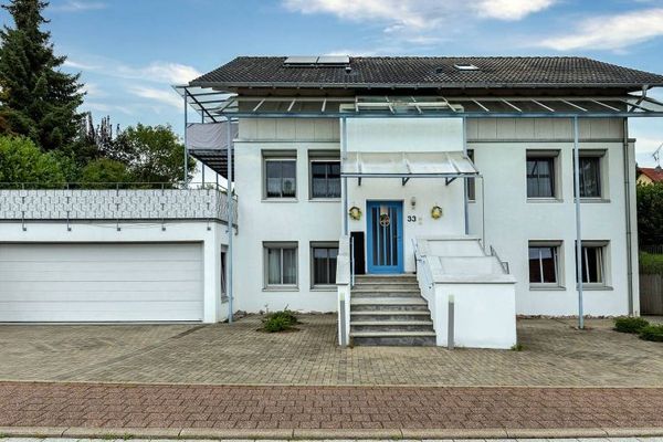 Sehr schönes, großzügiges Einfamilienhaus in Top-Wohnlage in Stockach - Nellenburg frei nach Abspr.