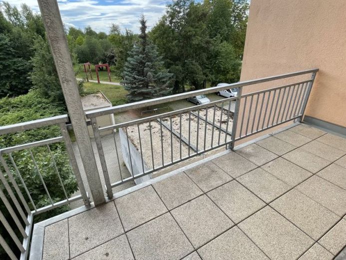 3° piano/ ampio soggiorno + balcone / posto auto possibile.! – Foto 1