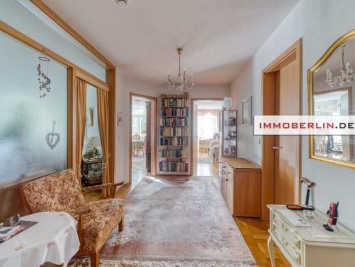 IMMOBERLIN.DE - Traumhafte Lage! Lichtdurchflutete Wohnung mit Südloggia & Lift – Foto 1