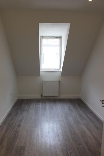 *FT-City* große 5ZKB Dachgeschosswohnung in Frankenthal-City – Zimmer