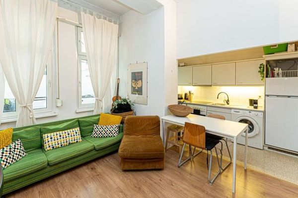 रिचर्डप्लात्स, Neukölln में तुरंत रहने के लिए उपलब्ध 1-कमरे का अपार्टमेंट