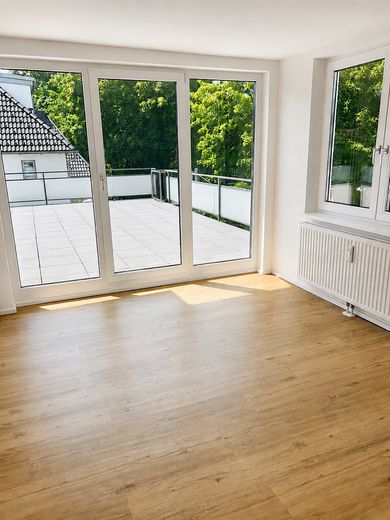 Lichtdurchflutete Dachterrassenwohnung in bester Lage – Foto 9