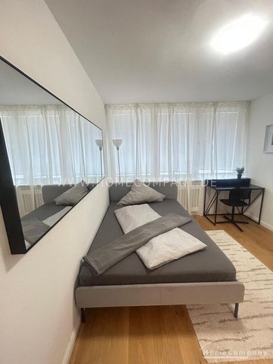 Modern möblierte 2-Zimmer-Wohnung mit Balkon in Sendling mit 2 Schlafzimmern – e5ee5068162cab77509ac175db0a06c71a35dc0f.jpg